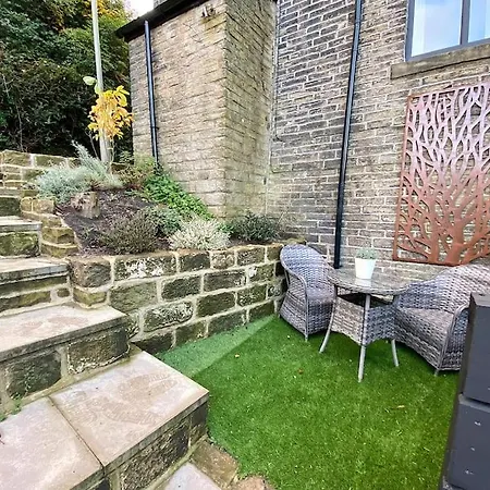 Beautiful & Cosy 4 Bedroom Home Todmorden Exterior foto