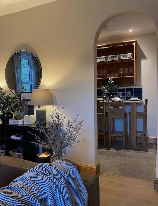 Beautiful & Cosy 4 Bedroom * Todmorden