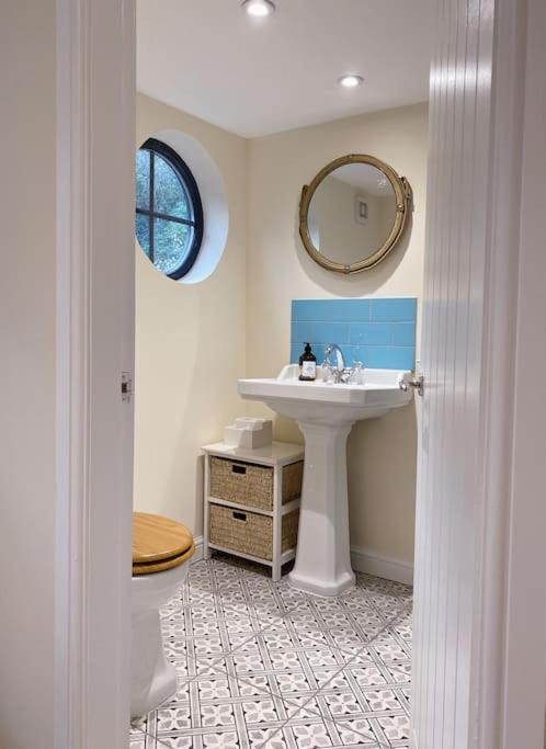Beautiful & Cosy 4 Bedroom Holiday home Todmorden